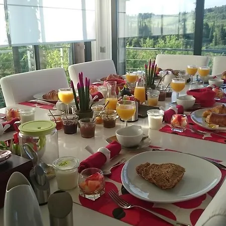 Dochavert Bed & Breakfast
